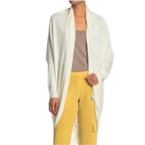 Theory Theory Long Curved Hem Linen Blend
Cardigan Sweater Ivory Flamme